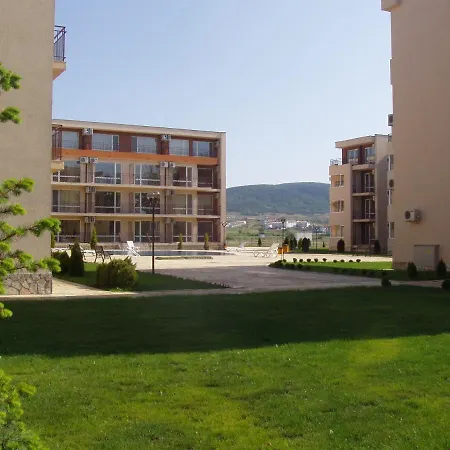 Eds Bulgarian Sunny Dreams * Slăntjev Brjag